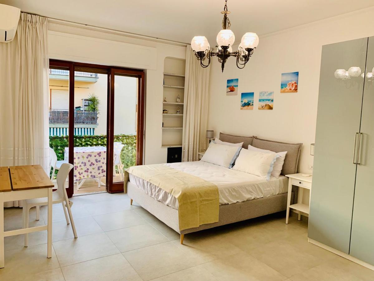 Treehouse Sorrento Apartment Bagian luar foto